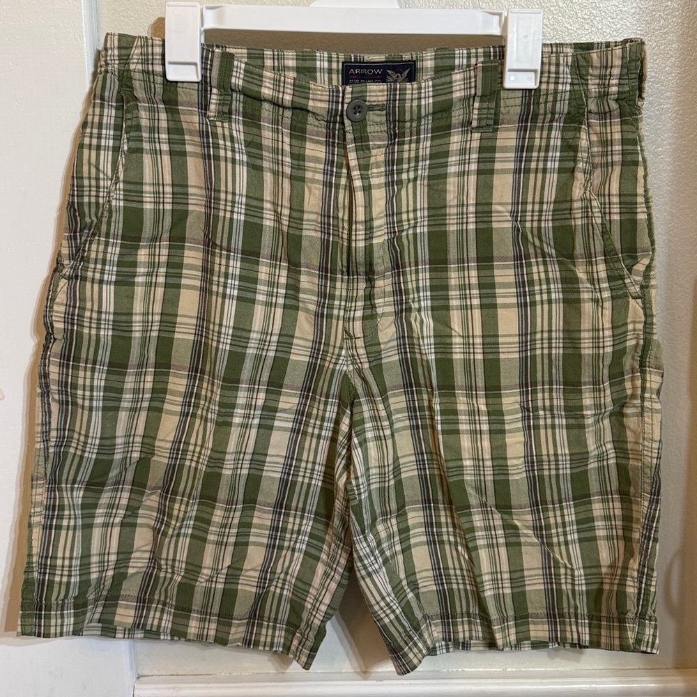 Arrow Green Checkered Shorts